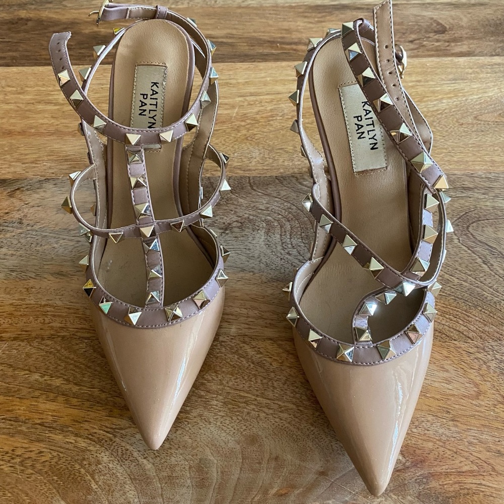 Kaitlin Pan Valentino Rockstud Heels Nude Womens 37 6.5